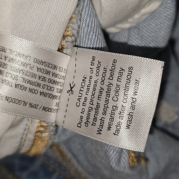 Wild Fable Super High Rise Cuff Distressed Raw hem Cut offs Size 2R Daisy Dukes - Picture 6 of 9